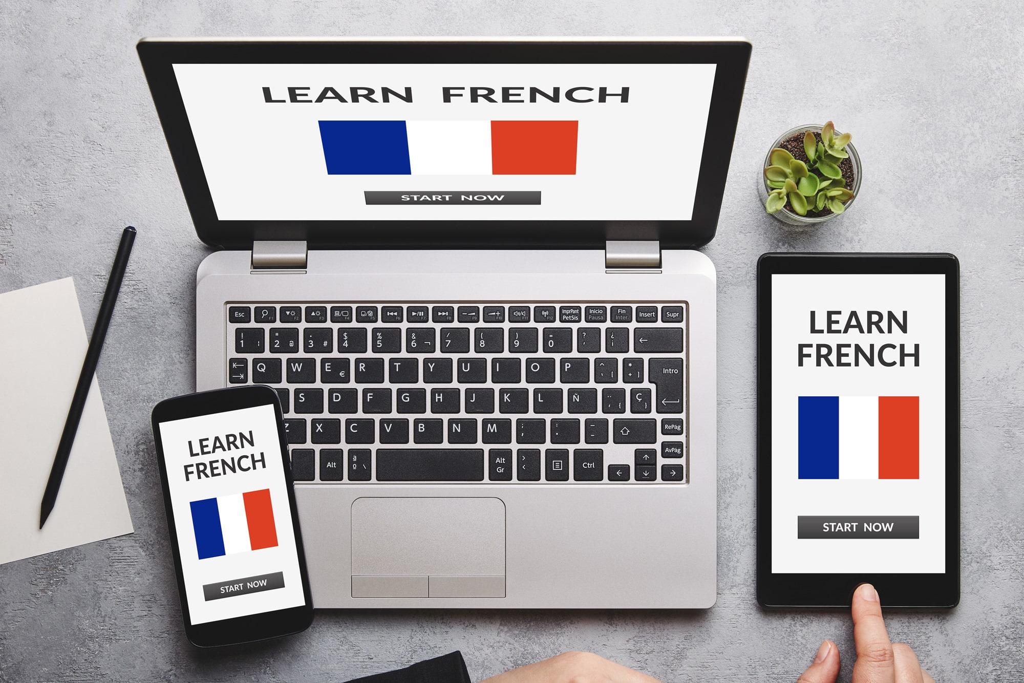 Online French Class - learn French - laptop, smartphone, tablet