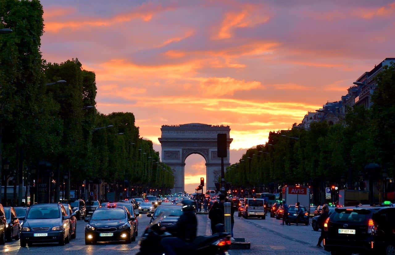 Paris Arc de Triomphe: How Learning a New Language Will Make You Smarter