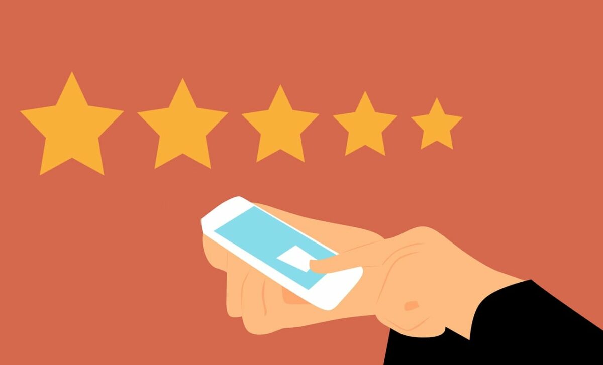 A digital art of a hand holding a phone with five-stars, busuu app review